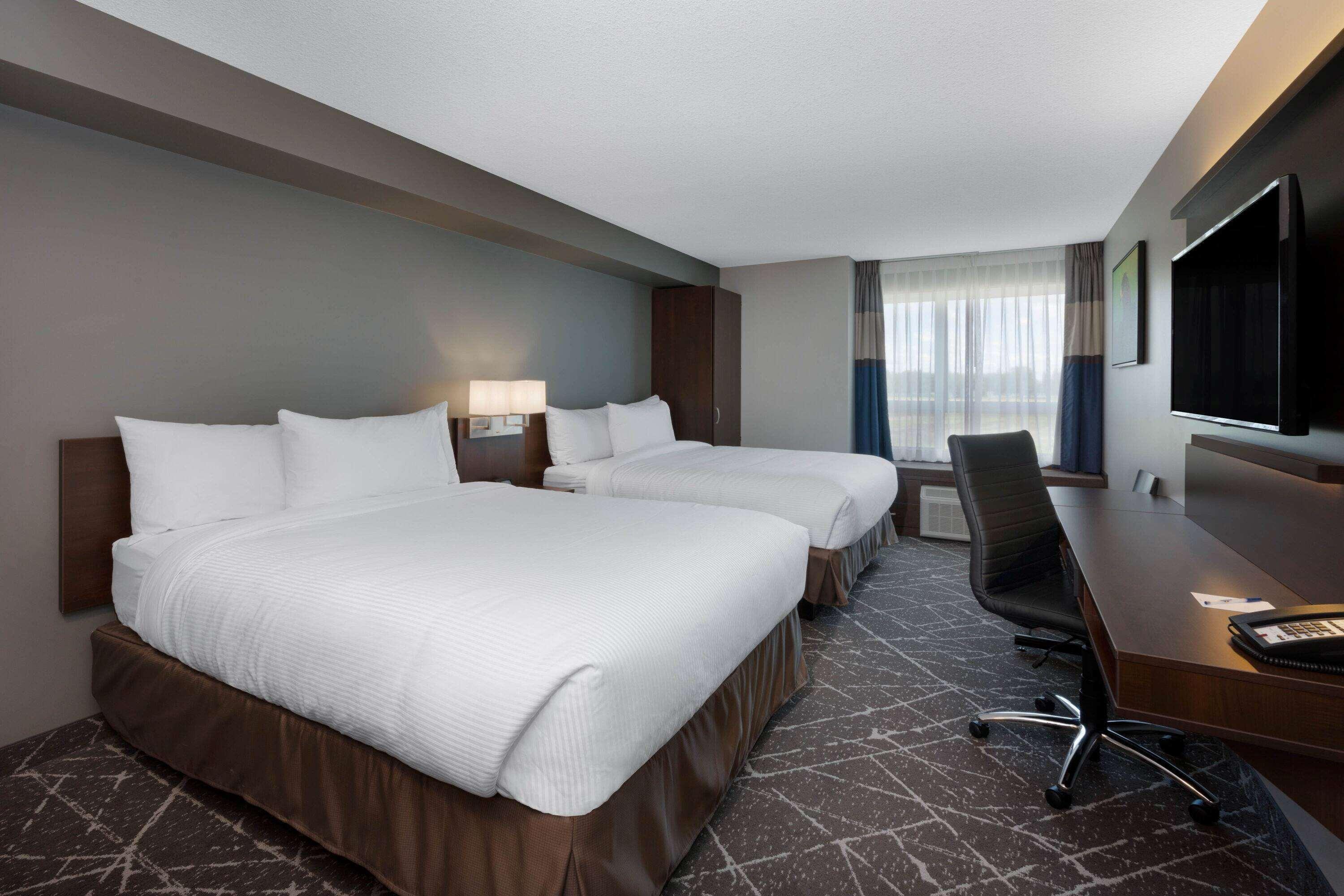 Microtel Inn & Suites By Wyndham Portage La Prairie Exterior photo